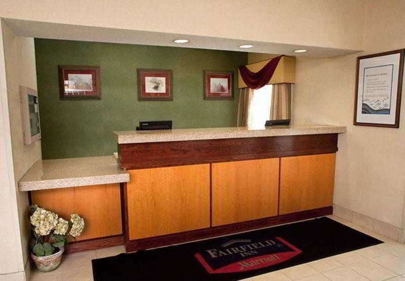 Fairfield Inn & Suites Лонгвю Екстериор снимка